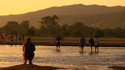 Thumbnail image for Myanmar, les médecins tatoueurs